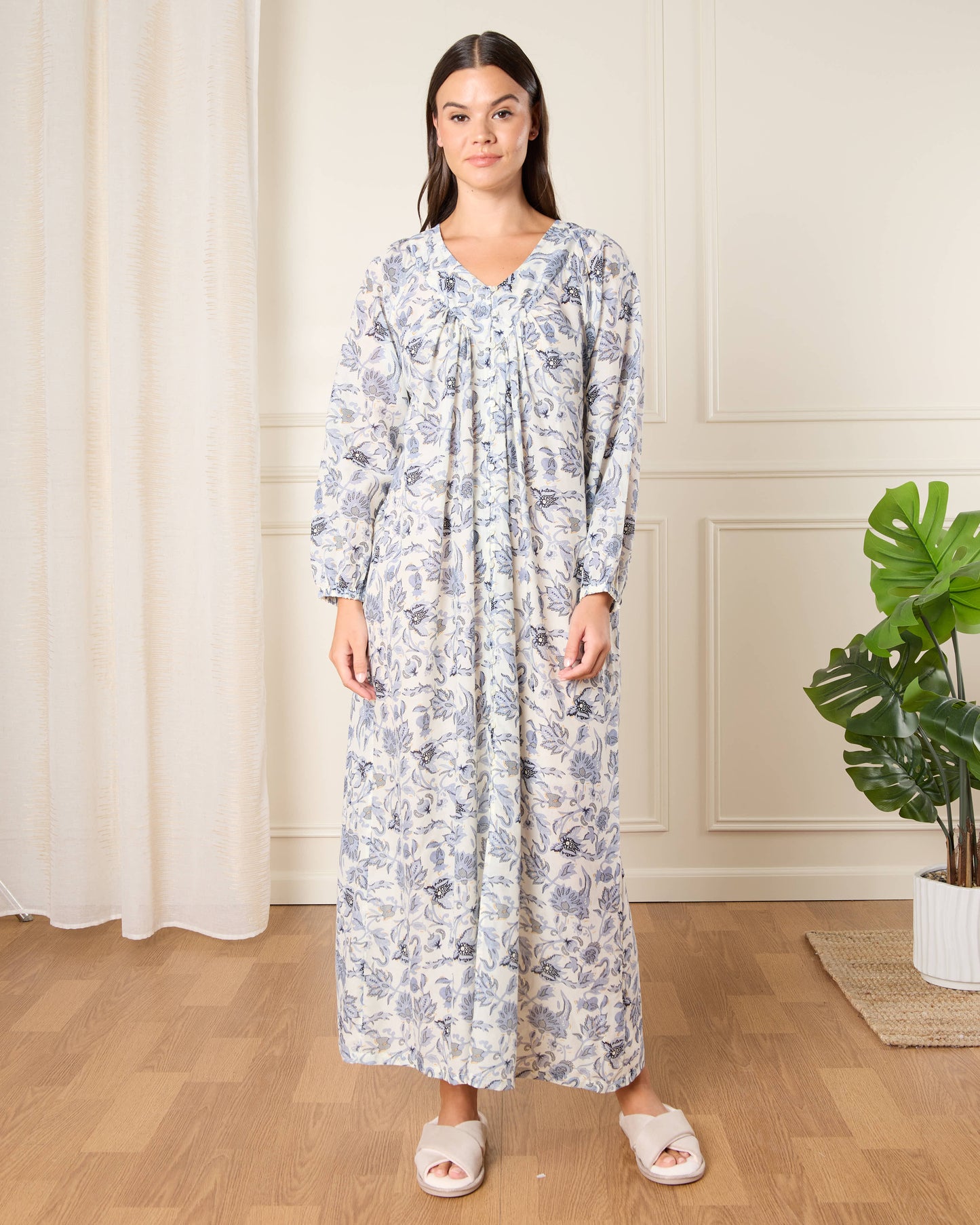Women White And Blue Printed Nightgown